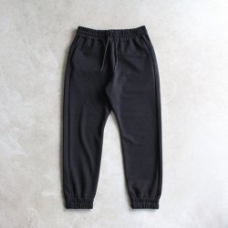 CURLY [カーリー] ''PONTE ROMA JOGGER'' (MEN'S)  <img class='new_mark_img2' src='https://img.shop-pro.jp/img/new/icons13.gif' style='border:none;display:inline;margin:0px;padding:0px;width:auto;' />