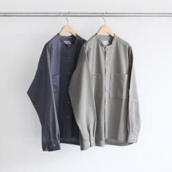 CURLY [꡼] ''ALBINI BAND COLLAR SHIRT'' (MEN'S)  <img class='new_mark_img2' src='https://img.shop-pro.jp/img/new/icons13.gif' style='border:none;display:inline;margin:0px;padding:0px;width:auto;' />