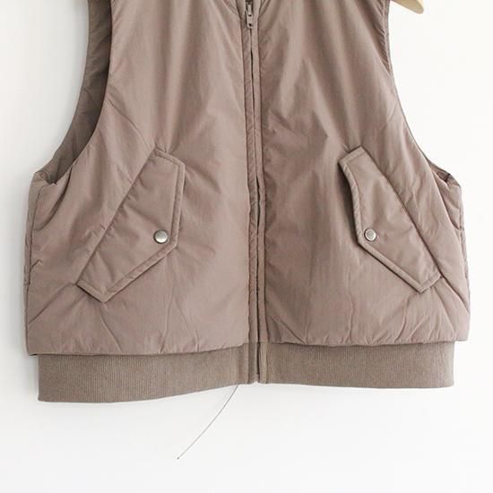 TISSU [ティシュ] ''ナイロンキルティング(発熱中綿) ベスト