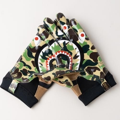 Adidas x clearance bape football gloves