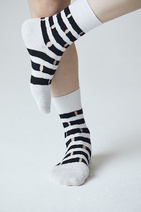 <img class='new_mark_img1' src='https://img.shop-pro.jp/img/new/icons14.gif' style='border:none;display:inline;margin:0px;padding:0px;width:auto;' />Border & Hall Socks - COLOR SELECT