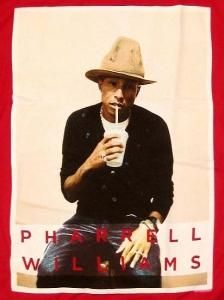 PHARRELL WILLIAMS  SITTING WITH DRINK Tee 