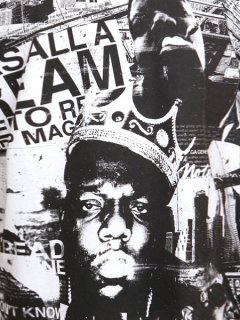 THE NOTORIOUS B.I.G. JUICY ALLOVER PRINT T-SHIRT