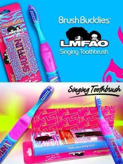 LMFAO Singing Tooth Brush (Sexy and I Know It & Party Rock Anthem)