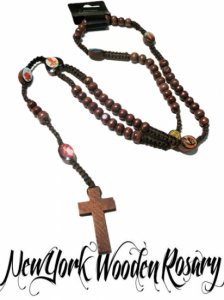 Wood Bead Rosary Pictures & Cross