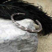 Twisted Wire Silver Bracelet（ツイステッドワイヤー シルバーバングル）