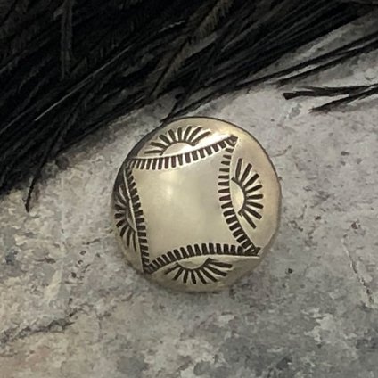 Stamped Concho Silver Pierced Earringsʥץ Сԥ