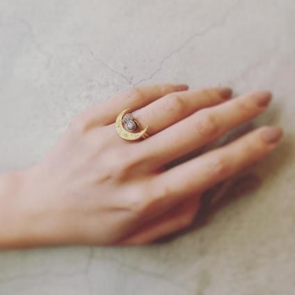 momocreatura Crescent Moon Ring Goldʥ⥯ꥢ  ɡ