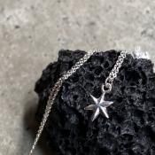 <img class='new_mark_img1' src='https://img.shop-pro.jp/img/new/icons56.gif' style='border:none;display:inline;margin:0px;padding:0px;width:auto;' />momocreatura Mini Star Necklace Silverʥ⥯ꥢ ߥ ͥå쥹 С