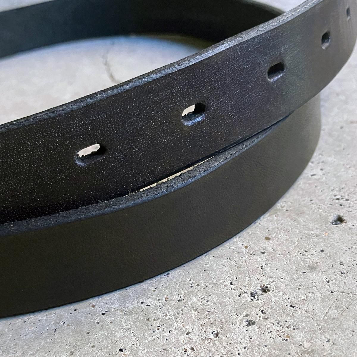 <img class='new_mark_img1' src='https://img.shop-pro.jp/img/new/icons56.gif' style='border:none;display:inline;margin:0px;padding:0px;width:auto;' />suzuki takayuki thin belt (業 ٥) Dark Brown