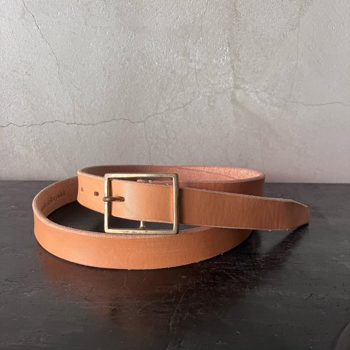 <img class='new_mark_img1' src='https://img.shop-pro.jp/img/new/icons56.gif' style='border:none;display:inline;margin:0px;padding:0px;width:auto;' />suzuki takayuki thin belt (業 ٥) Tan