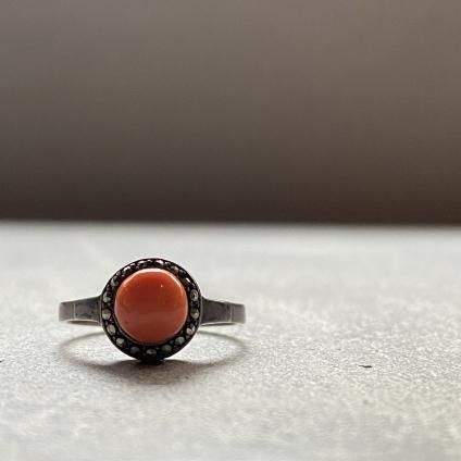 いま人気のアイテム 1930's Silver Coral/Marcasite Ring（1930年代 シルバー/珊瑚 ガーネット