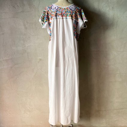 1970's Mexican Embroidery Dress（1970年代 メキシコ 刺繍ワンピース