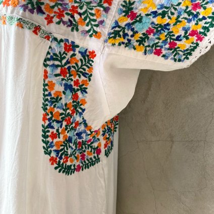 1970's Mexican Embroidery Dress（1970年代 メキシコ 刺繍ワンピース