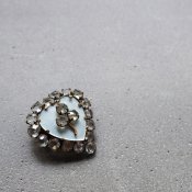 Victorian mother of pearl Brooch（ヴィクトリアン マザーオブパール ブローチ）