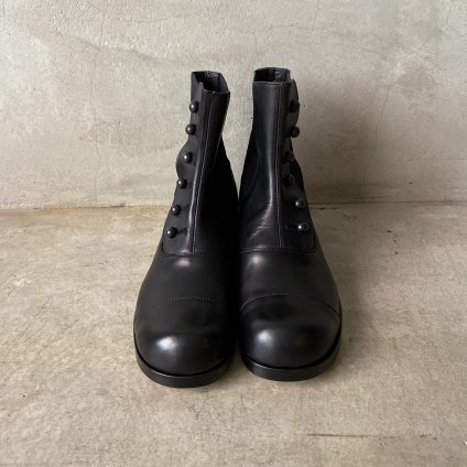 <img class='new_mark_img1' src='https://img.shop-pro.jp/img/new/icons56.gif' style='border:none;display:inline;margin:0px;padding:0px;width:auto;' />BEAUTIFUL SHOES Buttoned Sidegore Boots（ビューティフルシューズ ボタンドサイドゴアブーツ） Black