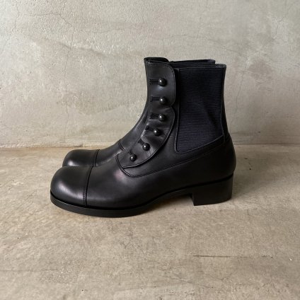 <img class='new_mark_img1' src='https://img.shop-pro.jp/img/new/icons56.gif' style='border:none;display:inline;margin:0px;padding:0px;width:auto;' />BEAUTIFUL SHOES Buttoned Sidegore Boots（ビューティフルシューズ ボタンドサイドゴアブーツ） Black