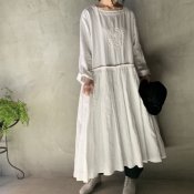 VINCENT JALBERT Pleats Dress - Embroidery - （ヴィンセント ジャルベール 刺繍 プリーツドレス）White　