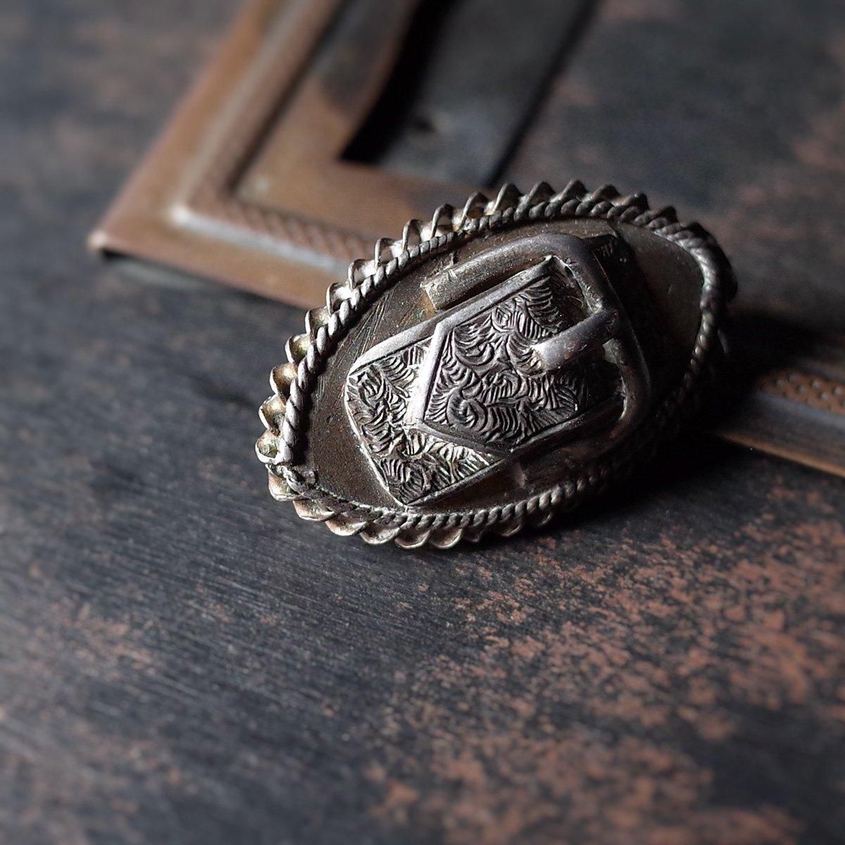 <img class='new_mark_img1' src='https://img.shop-pro.jp/img/new/icons38.gif' style='border:none;display:inline;margin:0px;padding:0px;width:auto;' />20%OFFVictorian Buckle design Broochʥȥꥢ Хåǥ ֥