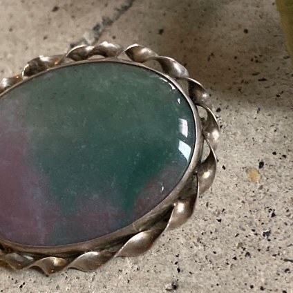 <img class='new_mark_img1' src='https://img.shop-pro.jp/img/new/icons13.gif' style='border:none;display:inline;margin:0px;padding:0px;width:auto;' />1920's Moss Agate Brooch1920ǯ ⥹ȥ֥