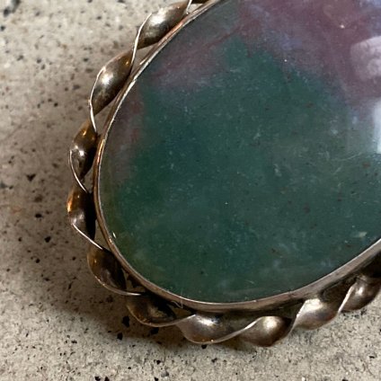 <img class='new_mark_img1' src='https://img.shop-pro.jp/img/new/icons13.gif' style='border:none;display:inline;margin:0px;padding:0px;width:auto;' />1920's Moss Agate Brooch1920ǯ ⥹ȥ֥