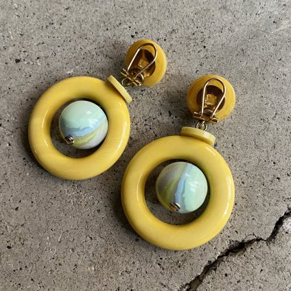 1960's French Bakelite Hoop Earrings（1960年代 フランス ベークライト フープ イヤリング） - JeJe  PIANO ONLINE BOUTIQUE 神戸のアンティーク時計,ジュエリー,ファッション専門店