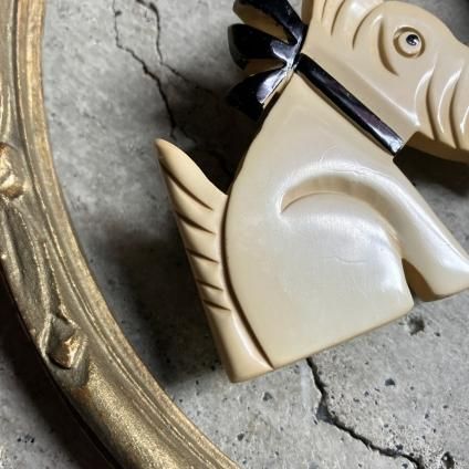 1940-1950's French Bakelite Schnauzer Brooch（1940~1950年代