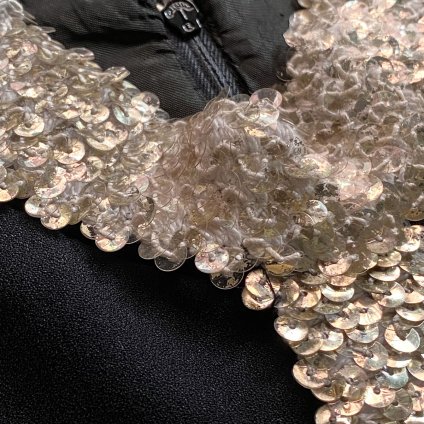 <img class='new_mark_img1' src='https://img.shop-pro.jp/img/new/icons20.gif' style='border:none;display:inline;margin:0px;padding:0px;width:auto;' />【20%OFF】Vintage Gold Line Sequins Tunic（ヴィンテージ ゴールドラインスパンコール チュニック）