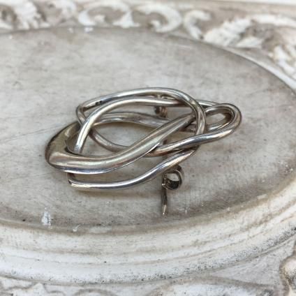 Art Nouveau Silver Brooch（アール・ヌーヴォー シルバー