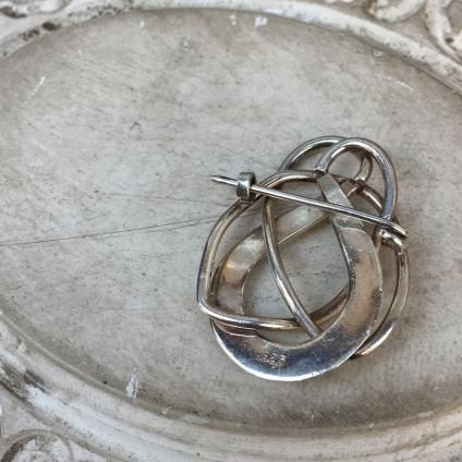 Art Nouveau Silver Brooch（アール・ヌーヴォー シルバー