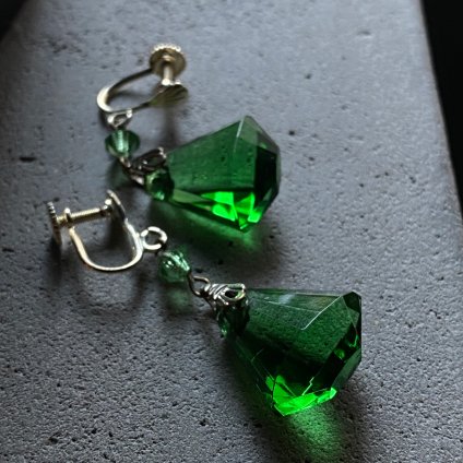 1930's Crystal Green Glass Earrings 1930ǯ  ꥹ륰꡼󥬥饹 󥰡