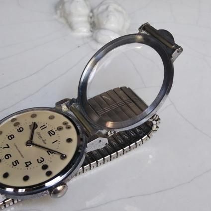 CITIZEN SHINE（シチズン シャイン）国産初盲人時計 FIRST MODEL