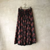 Vintage Rose Pattern Jacquard Long Flared Skirt（ヴィンテージ  バラ柄 ジャガード ロングフレアスカート）