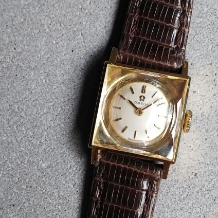 OMEGA(オメガ)18KYG金無垢 スクエアケース カットガラス 純正 OMEGA(オメガ)18KYG金無垢 スクエアケース カットガラス 純正