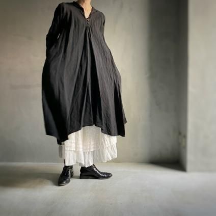 HALLELUJAH ハレルヤ 小間使いのロープ HALLELUJAH ハレルヤ｜小間使いローブ 衿 歩くたび、生地が