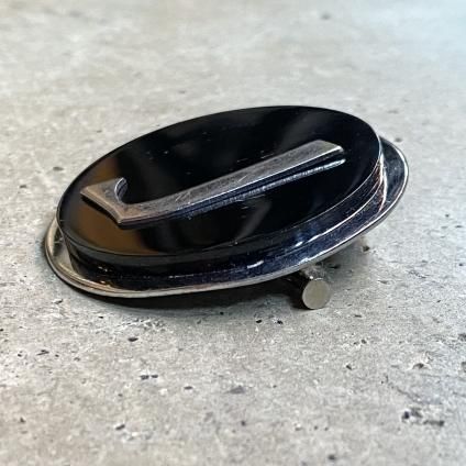 <img class='new_mark_img1' src='https://img.shop-pro.jp/img/new/icons38.gif' style='border:none;display:inline;margin:0px;padding:0px;width:auto;' />20%OFFArt Deco French Galalith Metal Initial Brooch Jɡ1930ǯ ե ˥֥ Jɡ