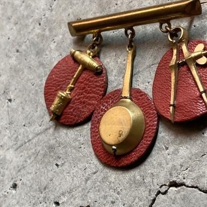 1940's France Celluloid Brooch（1940年代 フランス セルロイド