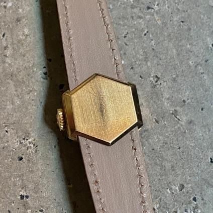 ROLEX CHAMELEON(ロレックス カメレオン)希少 18KYG 六芒星ケース 純正尾錠・べルト - JeJe PIANO ONLINE BOUTIQUE 神戸のアンティーク時計,ジュエリー,ファッション専門店 ROLEX CHAMELEON(ロレックス カメレオン)希少 18KYG 六芒星ケース 純正尾錠・べルト - JeJe PIANO ONLINE BOUTIQUE 神戸のアンティーク時計,ジュエリー,ファッション専門店