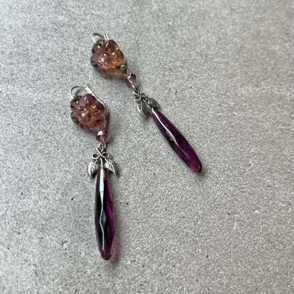 1930's France Purple Glass Flower Earrings（フランス パープル ガラス フラワー ピアス）Dead Stock