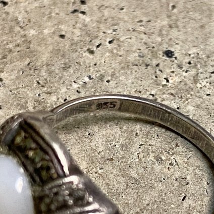 1940's Silver Marcasite Milk Glass Ring（1940年代 シルバー マーカサイト ミルクガラス リング）