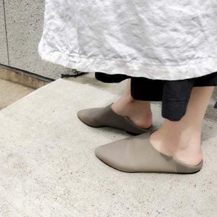 <img class='new_mark_img1' src='https://img.shop-pro.jp/img/new/icons38.gif' style='border:none;display:inline;margin:0px;padding:0px;width:auto;' />40%OFFBEAUTIFUL SHOES Pointed Baboucheʥӥ塼ƥե륷塼 ݥƥåɥХ֡ Gray