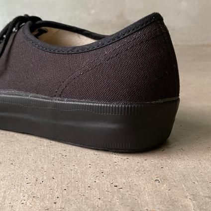 Marbot HOLECUT SNEAKERS(マルボー ホールカットスニーカー Marbot HOLECUT SNEAKERS(マルボー ホールカットスニーカー