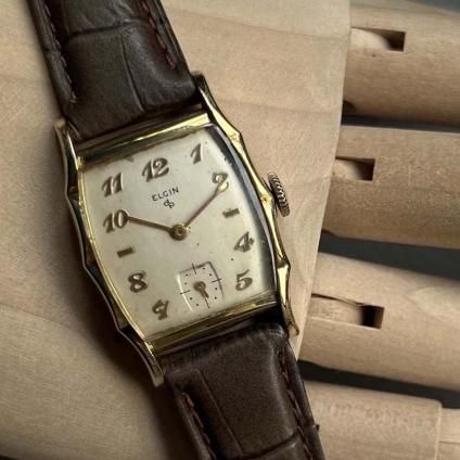ELGIN(エルジン)10K金張 トノーケース フリルベゼル 全数字 ELGIN(エルジン)10K金張 トノーケース フリルベゼル 全数字