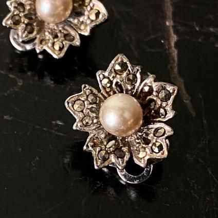 1950's Marcasite Metal  Flower Earrings1950ǯ ޡ ᥿  󥰡