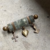 Victorian Brass Cross・ Heart・Anchor Brooch（ヴィクトリアン 真鍮 十字架・ハート・碇 ブローチ）