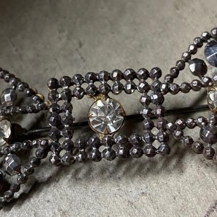 Victorian Cut Steel Brooch(ヴィクトリアン カットスチール ブローチ)- JeJe PIANO ONLINE BOUTIQUE 神戸のアンティーク時計,ジュエリー,ファッション専門店 Victorian Cut Steel Brooch(ヴィクトリアン カットスチール ブローチ)- JeJe PIANO ONLINE BOUTIQUE 神戸のアンティーク時計,ジュエリー,ファッション専門店