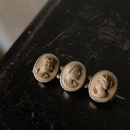Victorian Silver Lava Stone Cameo Brooch (ヴィクトリアン Victorian Silver Lava Stone Cameo Brooch (ヴィクトリアン