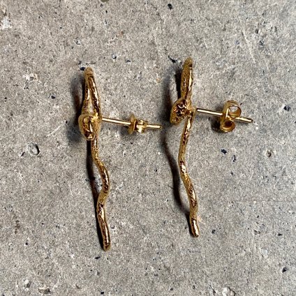 momocreatura Waving Snake Earrings Gold ʥإӥԥ ɡ