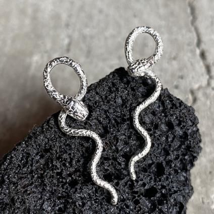 momocreatura Waving Snake Earrings Silverʥإӥԥ С