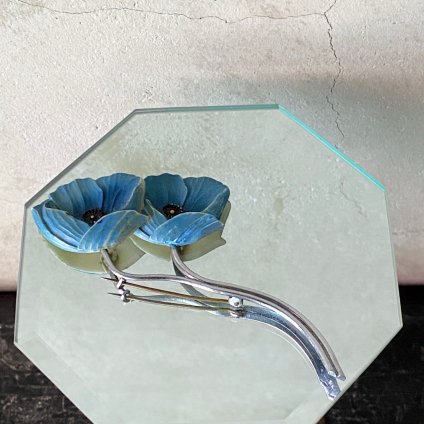  1920's Plastics Blue Flower Brooch （1920年代 プラスチック ブルーフラワーブローチ）